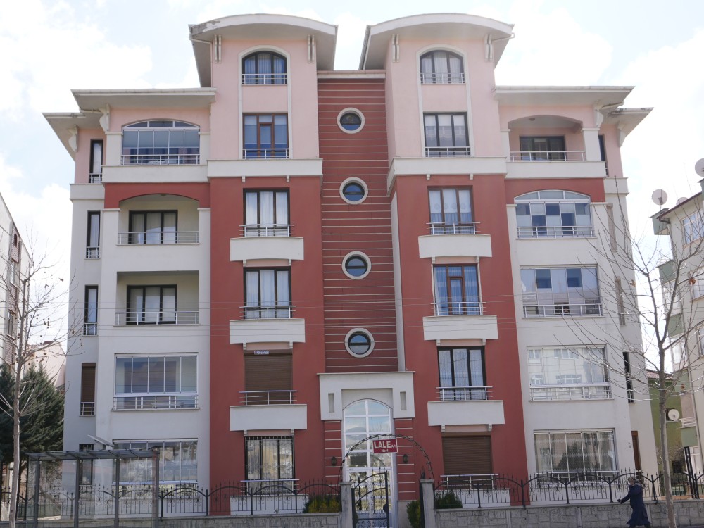 LALE APARTMANI
