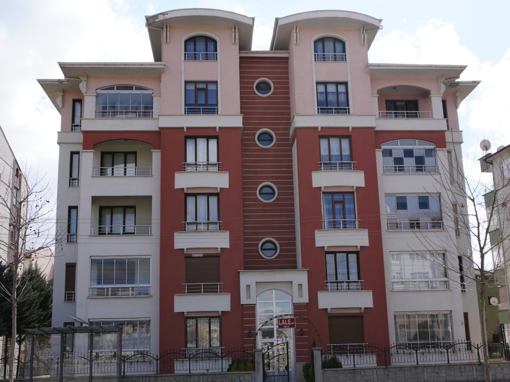 LALE APARTMANI